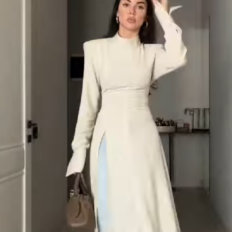 Body Jewelry Waist - เดรสยาวคอสูงแขนยาวสำหรับผู้หญิง ดีไซน์หรูหรา ช่วยกระชับสัดส่วน พร้อมชายกระโปรงผ่า เหมาะสำหรับออกเดท งานเลี้ยงกลางคืน